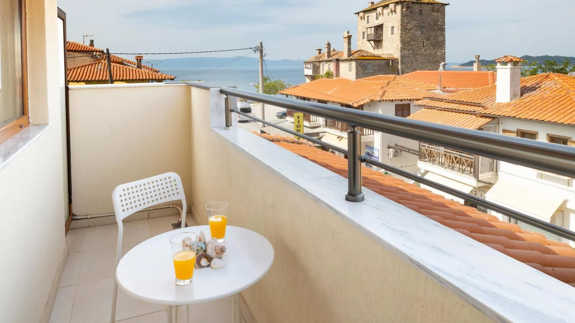 Athos Guest House Pansion Ouranoupoli Greece